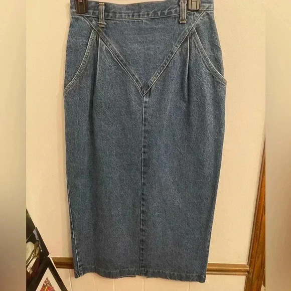 Stuffed Shirt Dresses & Skirts - Denim Midi Skirt vintage Stuffed Shirt yoked 7/8